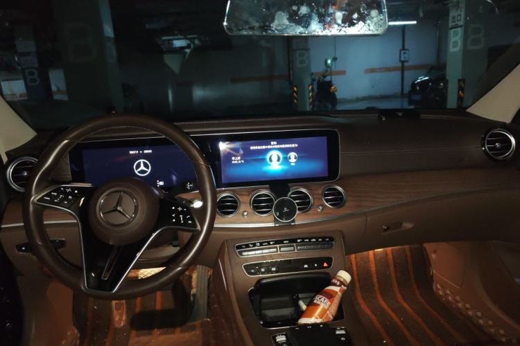 Used Mercedes-Benz E-Class 2022 E 300 L Stylish Model Center Console
