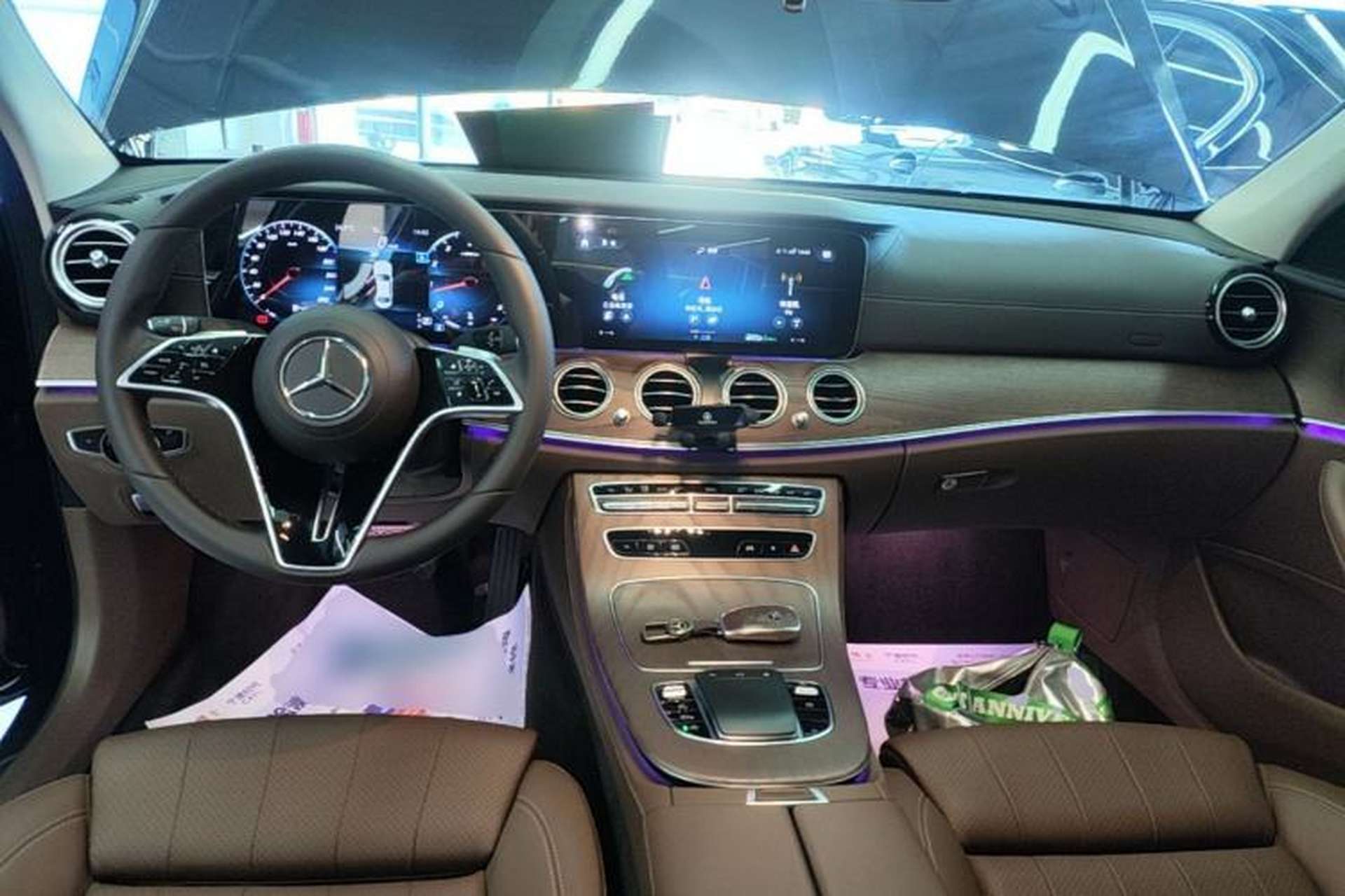 Used Mercedes-Benz E-Class 2022 Second Facelift E 260 L Center Console