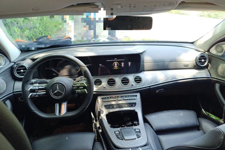 Used Mercedes-Benz E-Class 2022 Second Facelift E 300 L Sport Luxury Edition Center Console