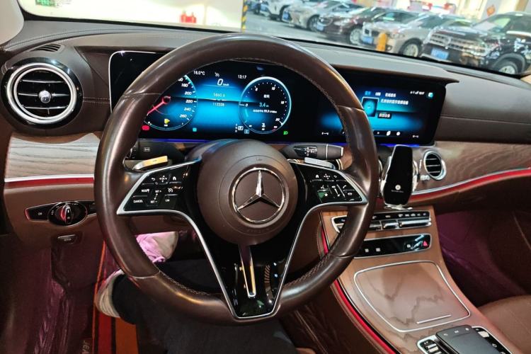 Used Mercedes-Benz E-Class 2022 Updated E 300 L Luxury Edition Center Console