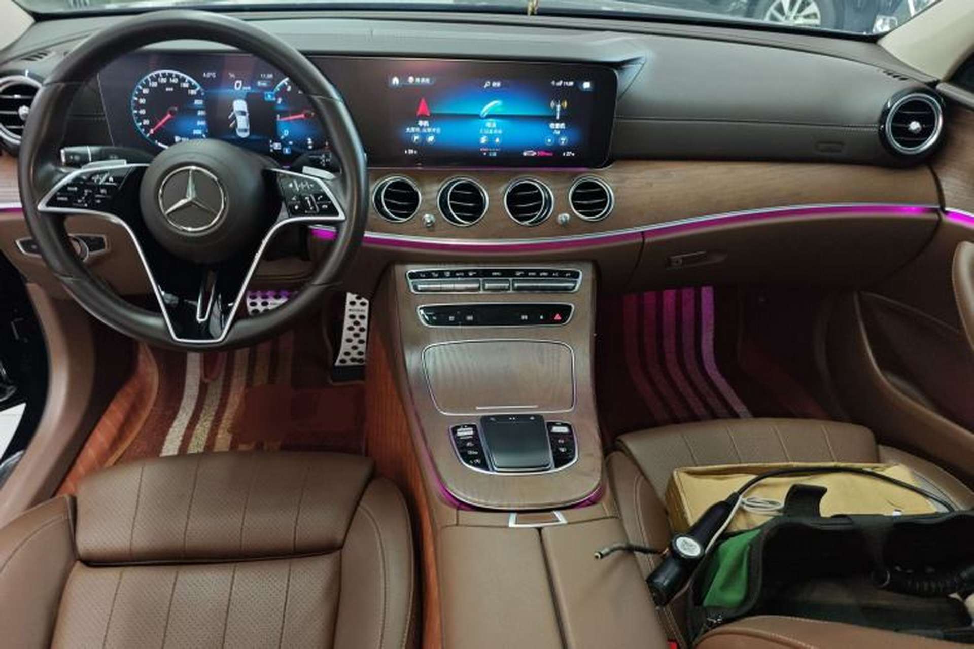 Used Mercedes-Benz E-Class 2022 Updated E 300 L Luxury Edition Center Console
