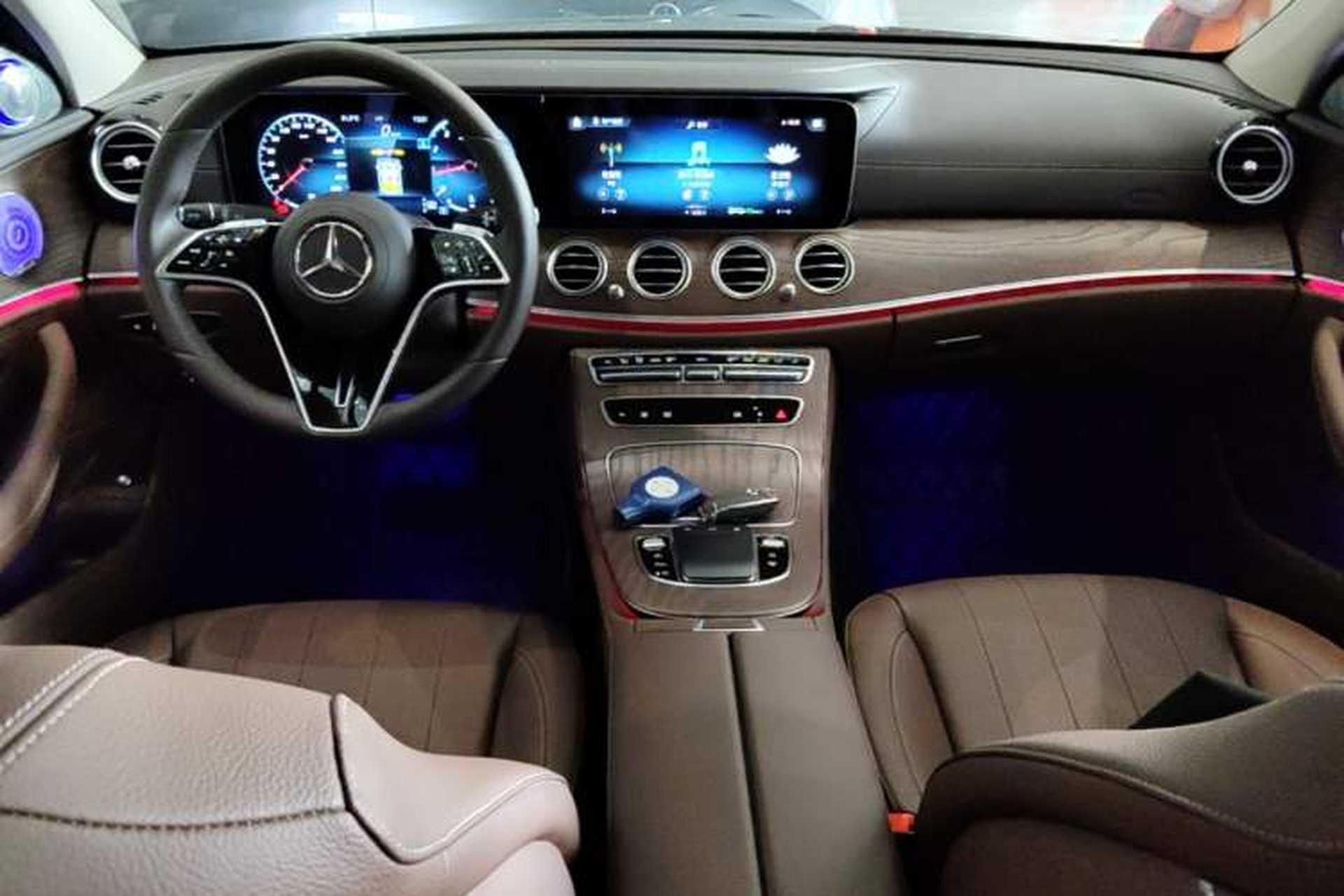 Used Mercedes-Benz E-Class 2022 Revised Version E 300 L Luxury Edition Center Console