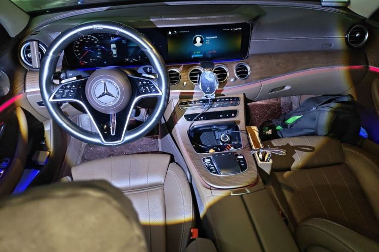 Used Mercedes-Benz E-Class 2022 Updated E 300 L Luxury Edition Center Console
