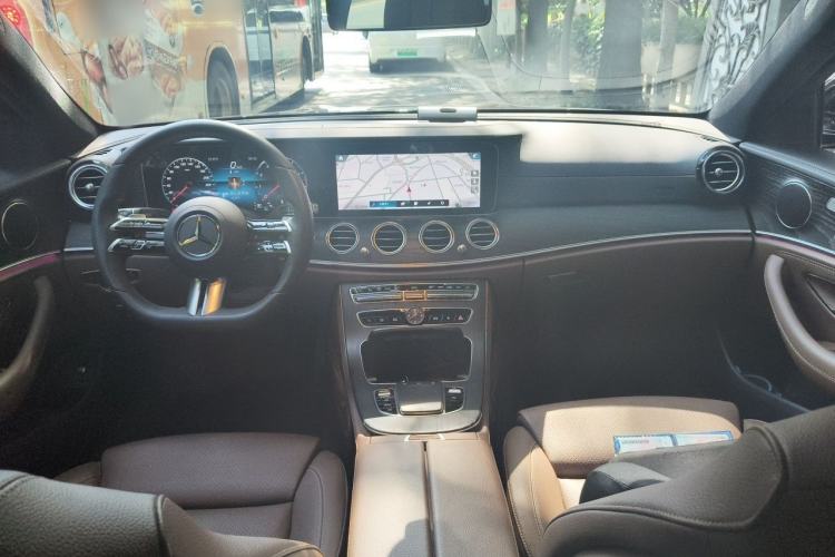 Used Mercedes-Benz E-Class 2022 Revised E 300 L Sporty and Stylish Edition Center Console