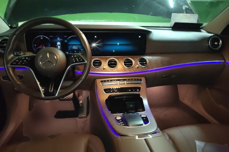 Used Mercedes-Benz E-Class 2022 Updated E 300 L Stylish Edition Center Console