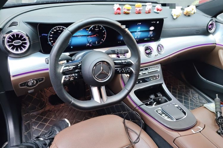 Used Mercedes-Benz E-Class 2022 E 300 L Sport Luxury Edition Center Console