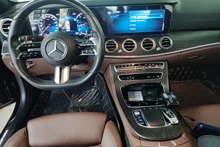 Used Mercedes-Benz E-Class 2022 Revised E 300 L Sporty and Stylish Edition Center Console