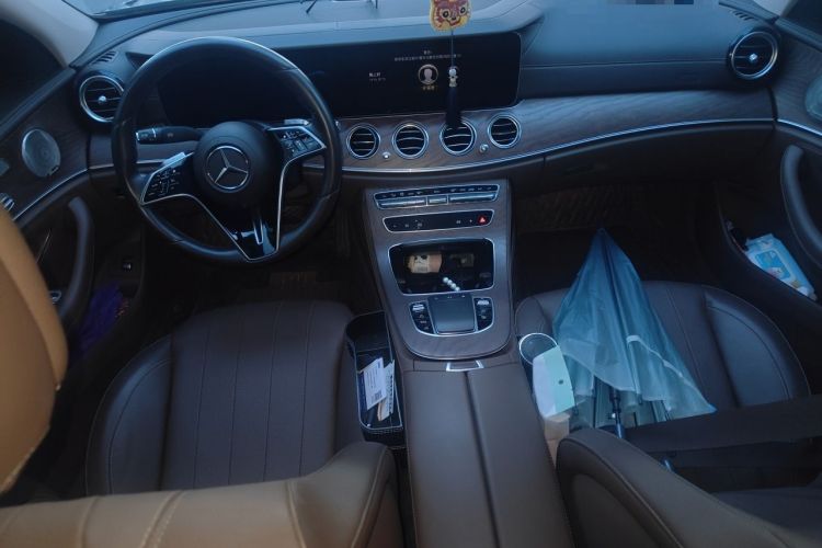 Used Mercedes-Benz E-Class 2022 Revised Version E 300 L Luxury Edition Center Console