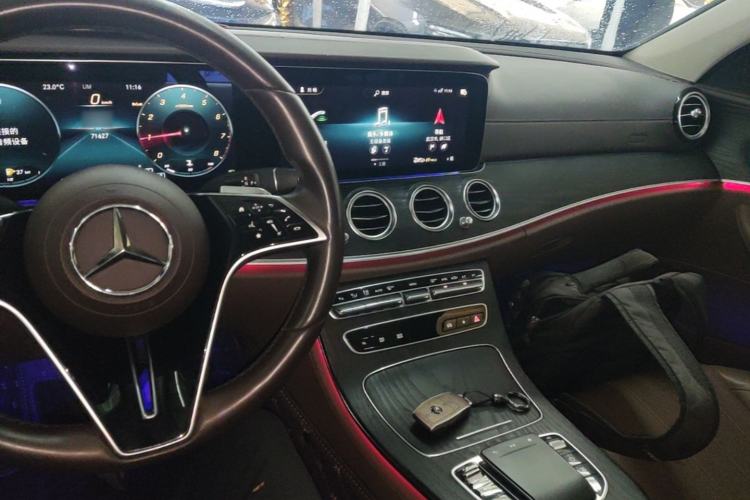 Used Mercedes-Benz E-Class 2022 Revised Version E 300 L Luxury Edition Center Console
