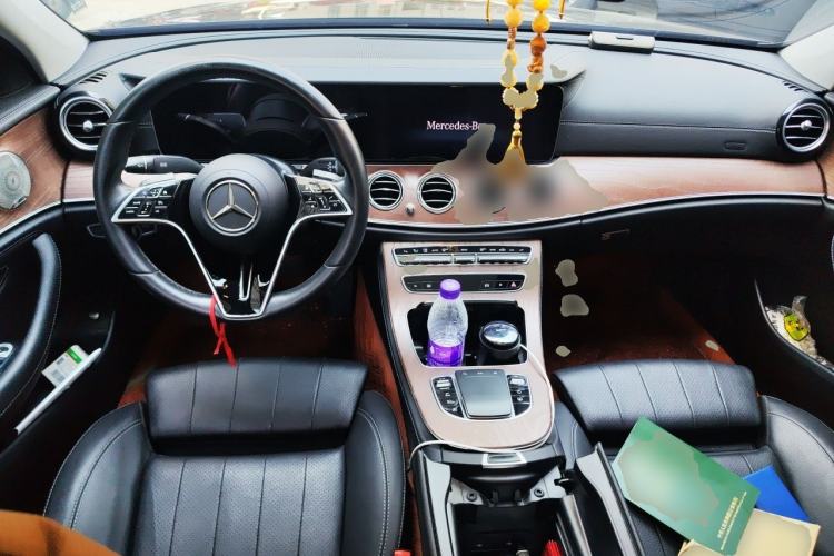 Used Mercedes-Benz E-Class 2022 Updated E 300 L Luxury Edition Center Console