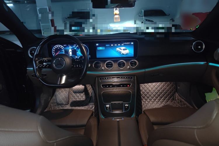 Used Mercedes-Benz E-Class 2022 E 300 Stylish Sports Edition Center Console
