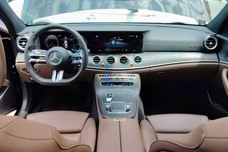 Used Mercedes-Benz E-Class 2022 Revised E 300 L Sporty and Stylish Edition Center Console