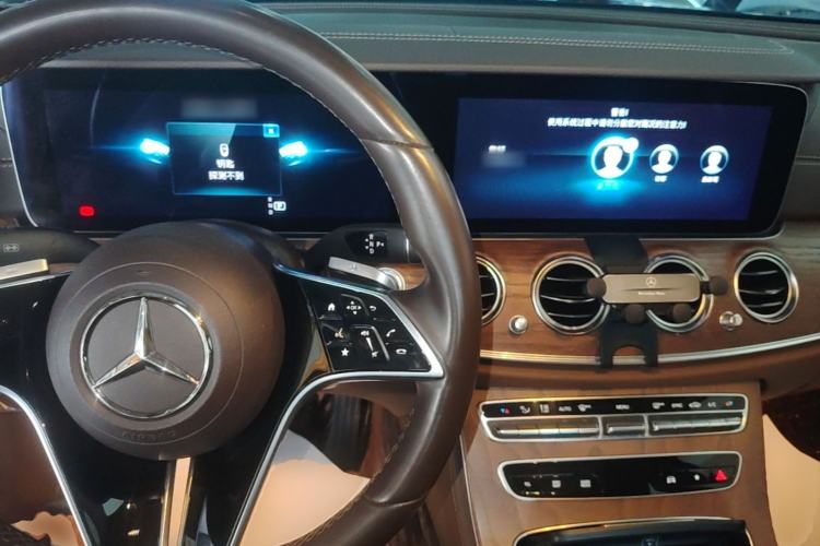 Used Mercedes-Benz E-Class 2022 Second Facelift E 300 L Luxury Edition Center Console