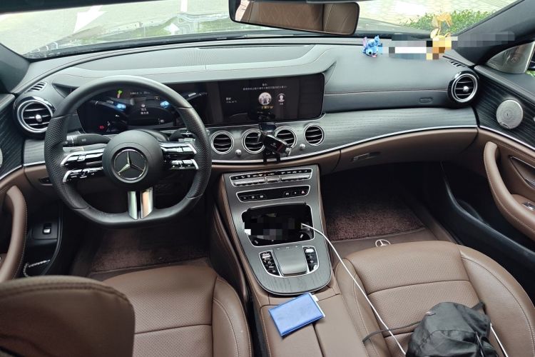 Used Mercedes-Benz E-Class 2022 Revised Version E 300 L Sport Luxury Edition Center Console