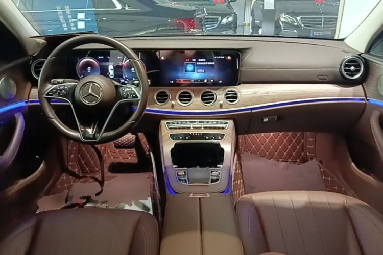 Used Mercedes-Benz E-Class 2022 Revised Version E 300 L Luxury Edition Center Console