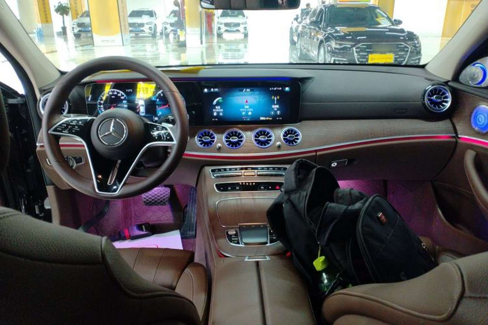 Used Mercedes-Benz E-Class 2022 Updated E 300 L Luxury Edition Center Console