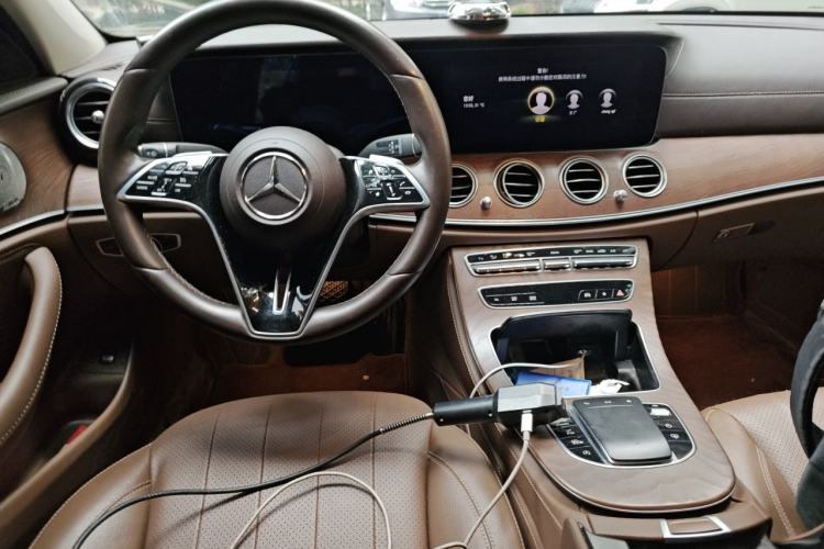 Used Mercedes-Benz E-Class 2022 Revised Version E 300 L Luxury Edition Center Console