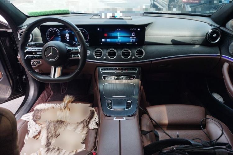 Used Mercedes-Benz E-Class 2022 Second Facelift E 260 L Sport Edition Center Console