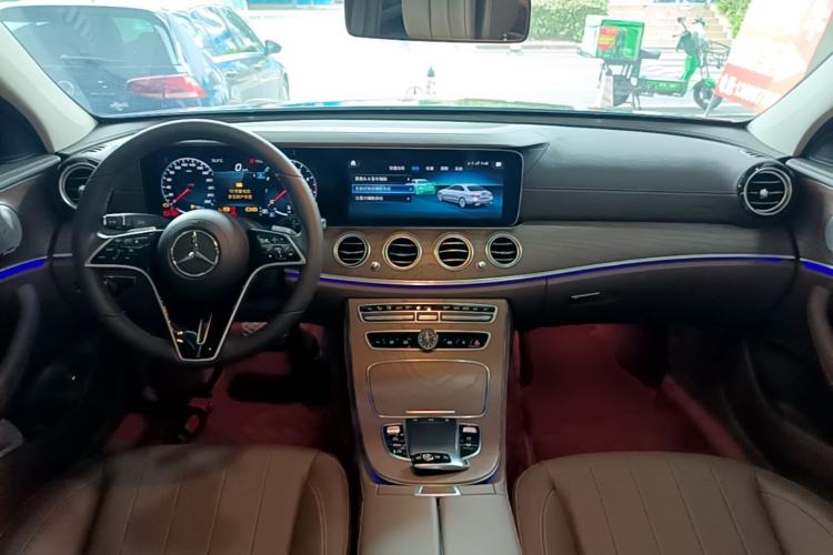 Used Mercedes-Benz E-Class 2022 Revised Version E 300 L Luxury Edition Center Console
