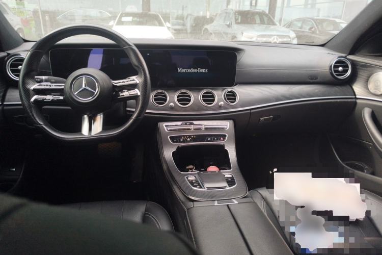 Used Mercedes-Benz E-Class 2022 E 300 Stylish Sports Edition Center Console