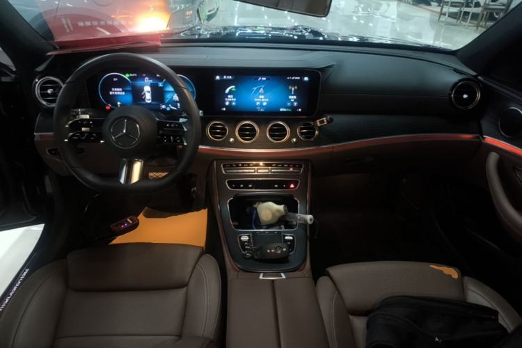 Used Mercedes-Benz E-Class 2022 E 260 L Sport Edition Center Console