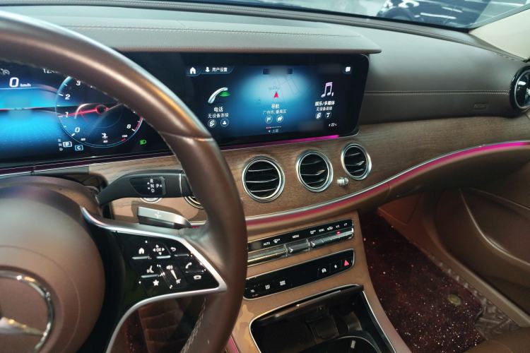 Used Mercedes-Benz E-Class 2022 Second Facelift E 300 L Luxury Edition Center Console