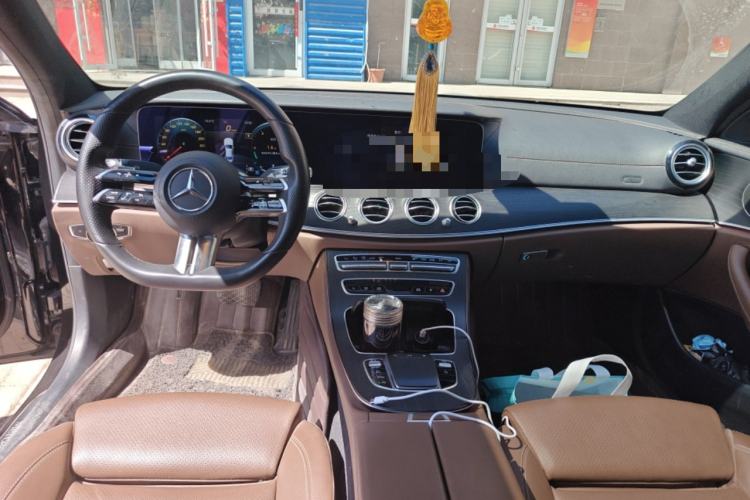 Used Mercedes-Benz E-Class 2022 Revised E 300 L Sporty and Stylish Edition Center Console