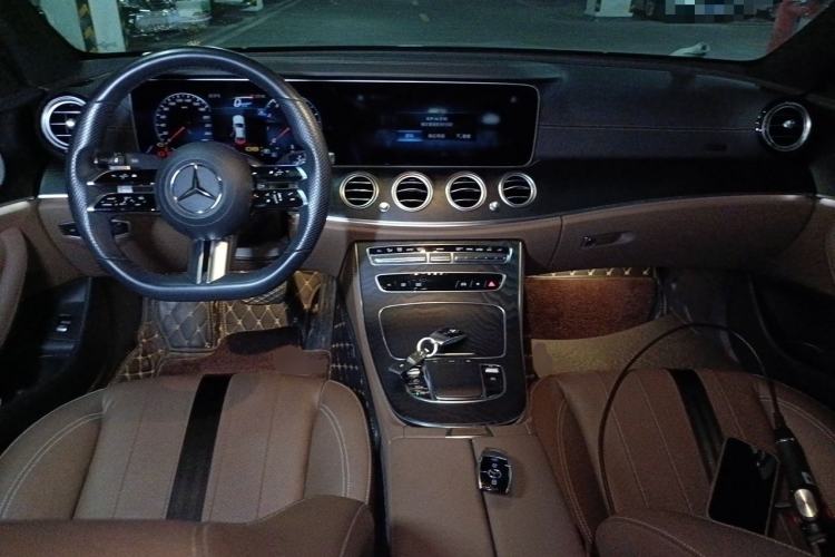 Used Mercedes-Benz E-Class 2022 E 300 Stylish Sports Edition Center Console