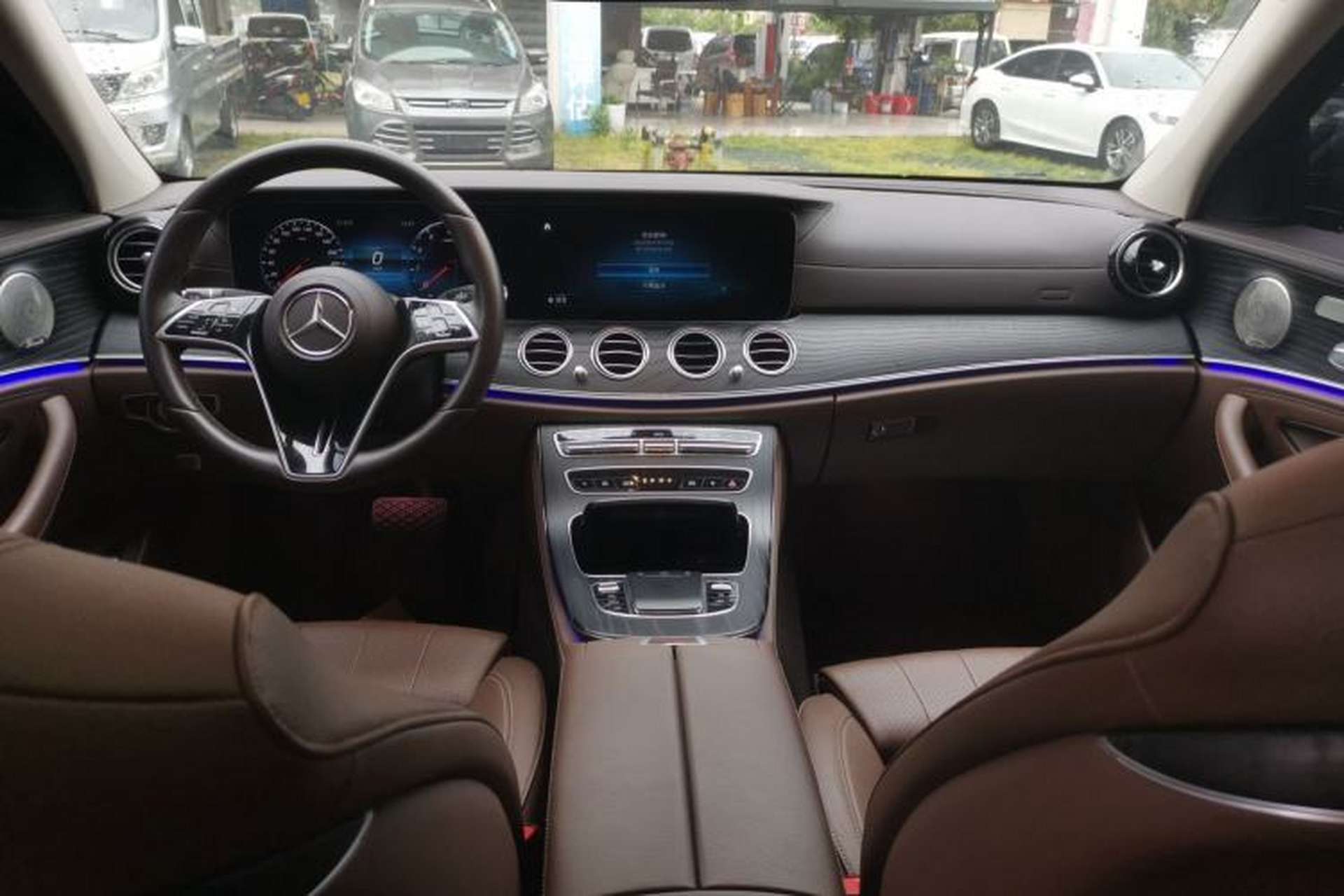 Used Mercedes-Benz E-Class 2022 Second Facelift E 300 L Luxury Edition Center Console