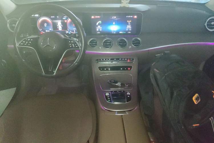 Used Mercedes-Benz E-Class 2022 E 300 L Stylish Model Center Console