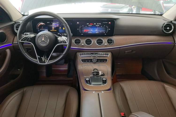 Used Mercedes-Benz E-Class 2022 Updated E 300 L Stylish Edition Center Console