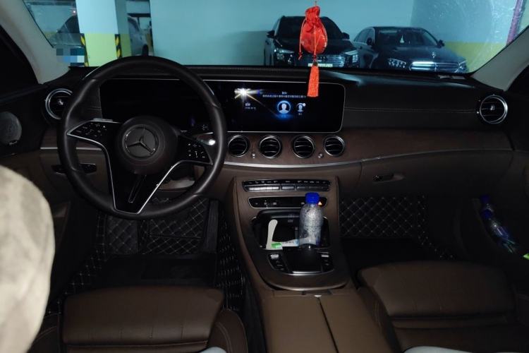 Used Mercedes-Benz E-Class 2022 Updated E 300 L Luxury Edition Center Console