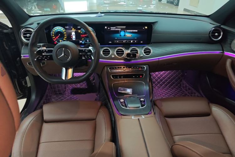 Used Mercedes-Benz E-Class 2022 Second Facelift E 300 L Sport Luxury Edition Center Console