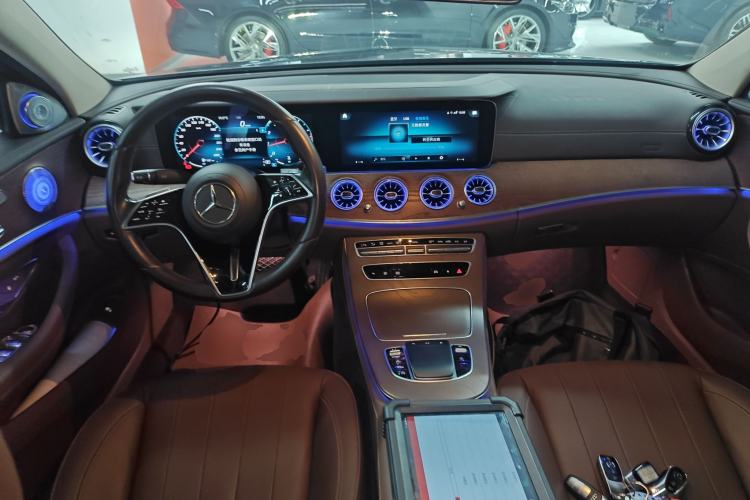 Used Mercedes-Benz E-Class 2022 E 300 L Stylish Model Center Console