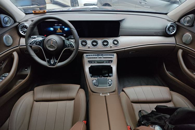Used Mercedes-Benz E-Class 2022 Updated E 300 L Luxury Edition Center Console