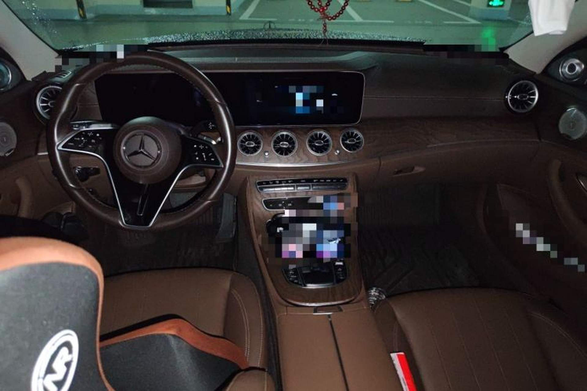 Used Mercedes-Benz E-Class 2022 Updated E 300 L Stylish Edition Center Console