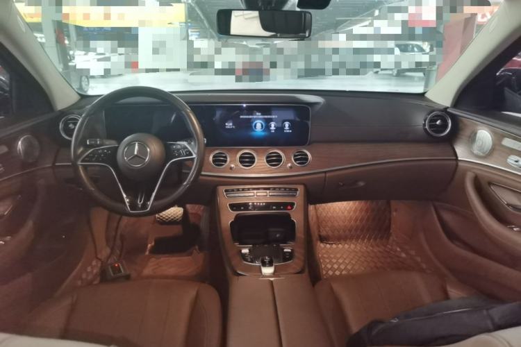 Used Mercedes-Benz E-Class 2022 Revised Version E 300 L Luxury Edition Center Console