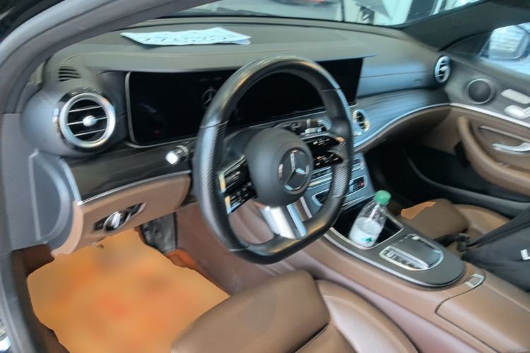 Used Mercedes-Benz E-Class 2022 Revised E 300 L Sporty and Stylish Edition Center Console