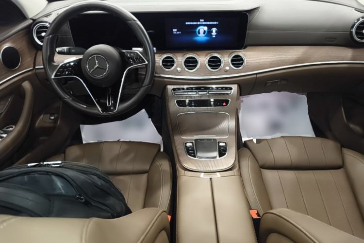 Used Mercedes-Benz E-Class 2022 E 300 L Stylish Model Center Console