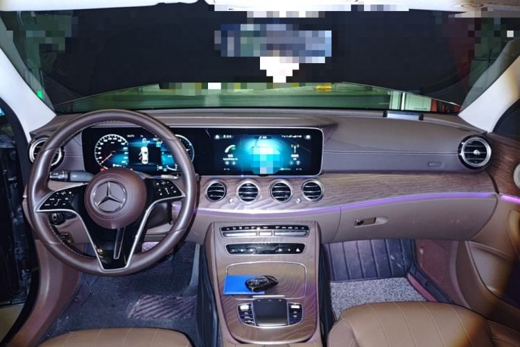 Used Mercedes-Benz E-Class 2022 Revised Version E 300 L Luxury Edition Center Console