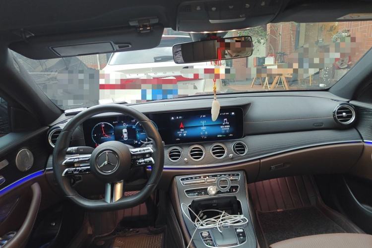 Used Mercedes-Benz E-Class 2022 Second Facelift E 300 L Sport Luxury Edition Center Console