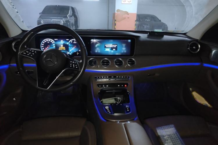 Used Mercedes-Benz E-Class 2022 Updated E 300 L Luxury Edition Center Console