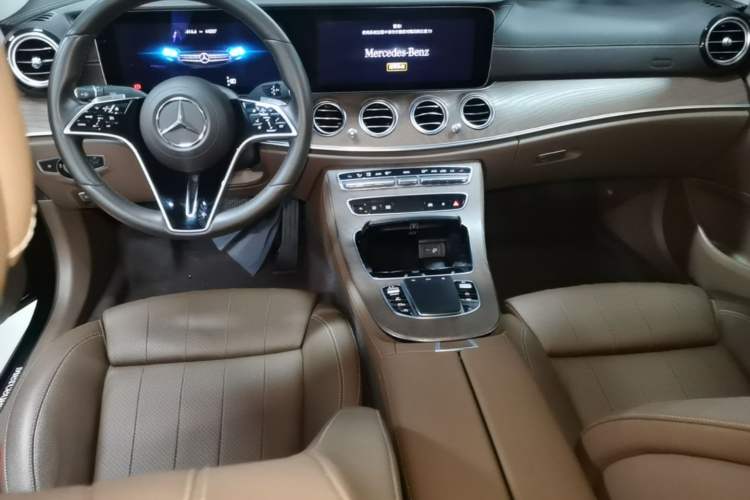 Used Mercedes-Benz E-Class 2022 Updated E 300 L Luxury Edition Center Console