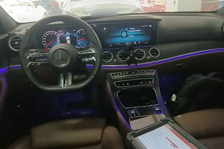 Used Mercedes-Benz E-Class 2022 Revised E 300 L Sporty and Stylish Edition Center Console