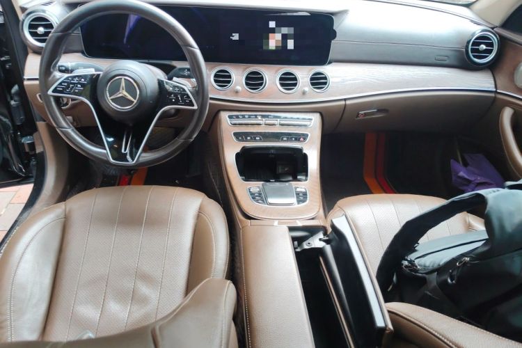 Used Mercedes-Benz E-Class 2022 Second Facelift E 300 L Luxury Edition Center Console