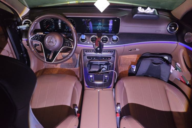 Used Mercedes-Benz E-Class 2022 E 300 L Stylish Model Center Console