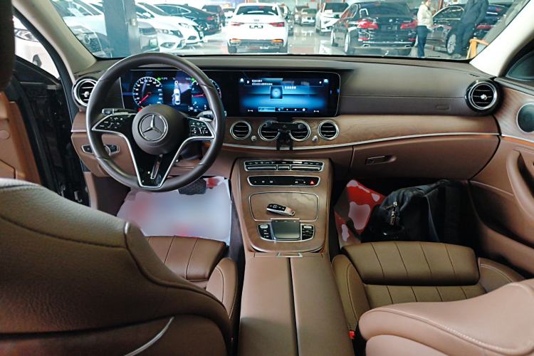 Used Mercedes-Benz E-Class 2022 Updated E 300 L Stylish Edition Center Console