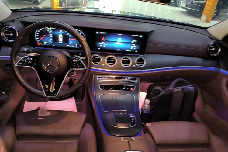 Used Mercedes-Benz E-Class 2022 Second Facelift E 300 L Luxury Edition Center Console