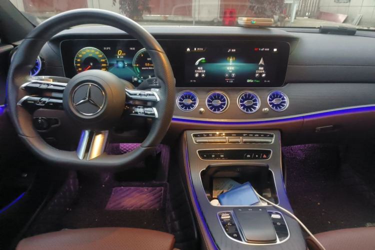 Used Mercedes-Benz E-Class 2022 Second Facelift E 260 L Sport Edition Center Console