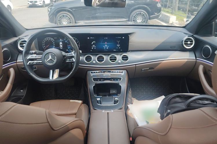 Used Mercedes-Benz E-Class 2022 E 260 Stylish Sports Edition Center Console